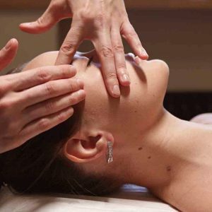 Massage Lifting Japonais du Visage - Les Sens & Elle